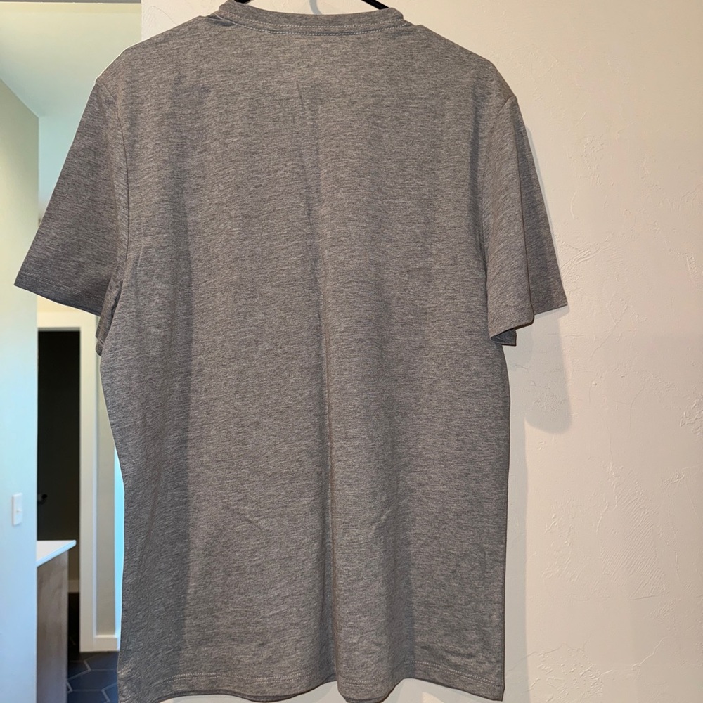 T-Shirt - Picture 3 of 3